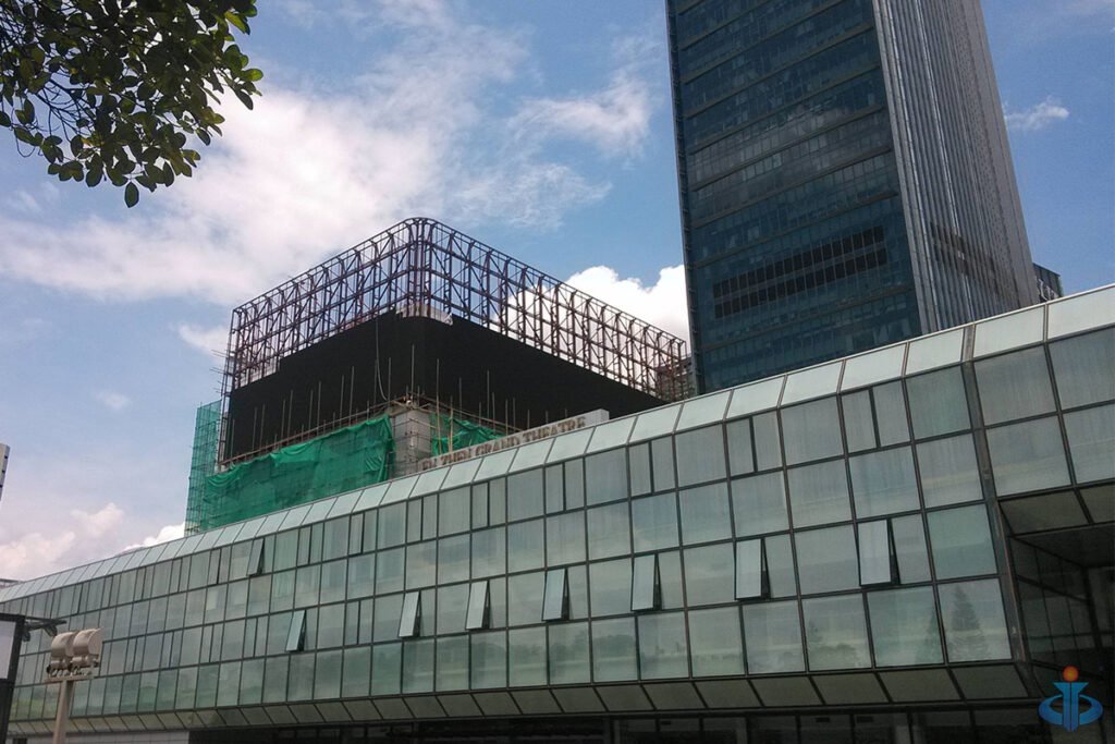 outdoor led display construction